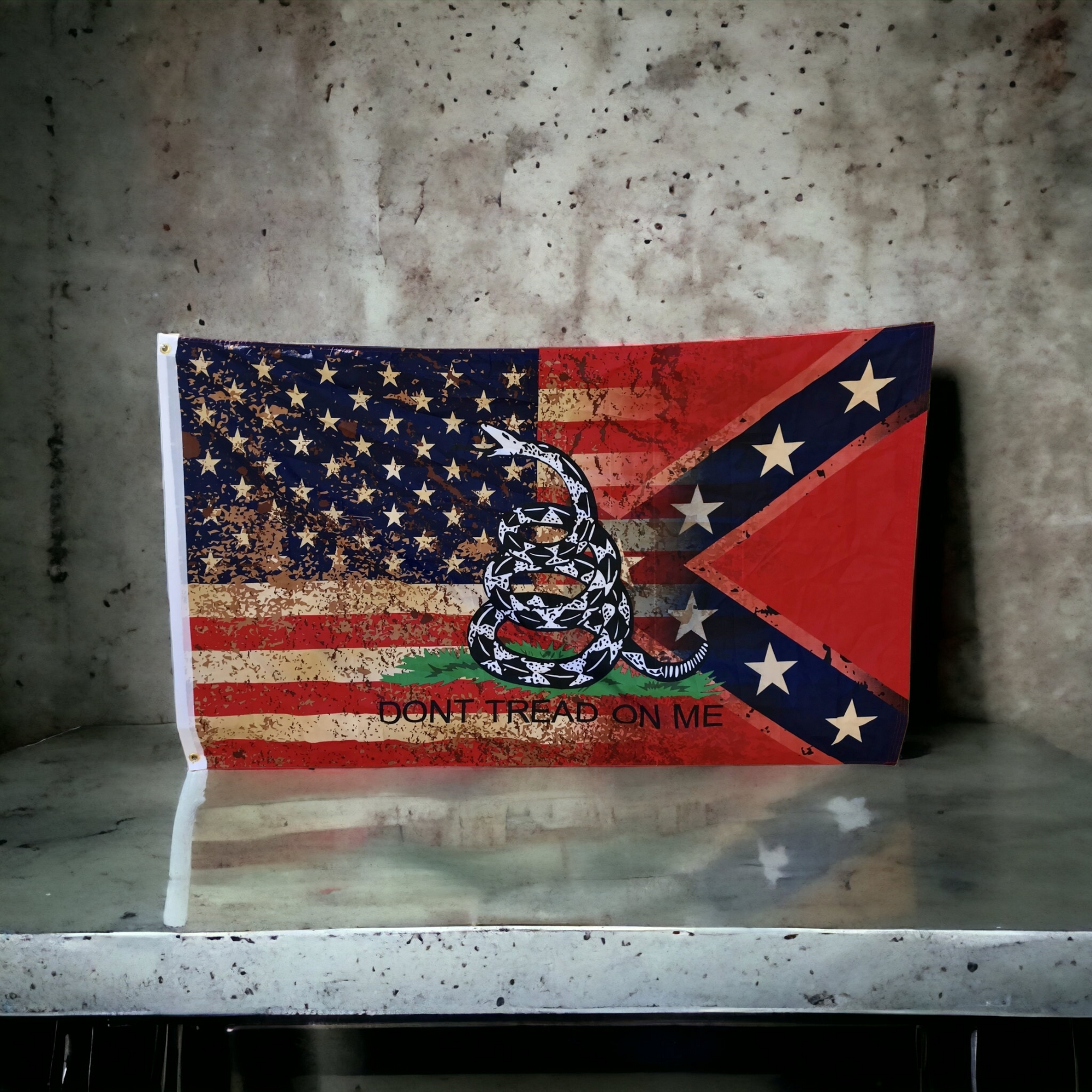 US / Battle Tattered Tri Flag